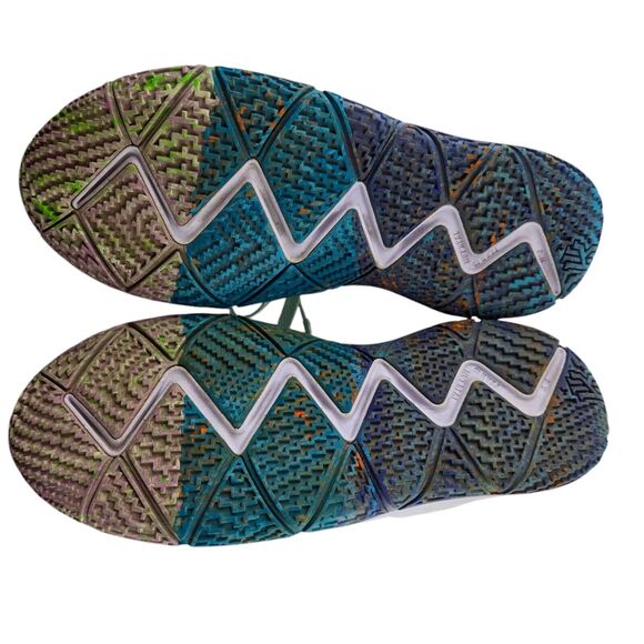 Nike Kyrie 4 GS 90's Basketball Sneakers Size 7 Y Youth White 2018 Muticolor - Picture 8 of 13